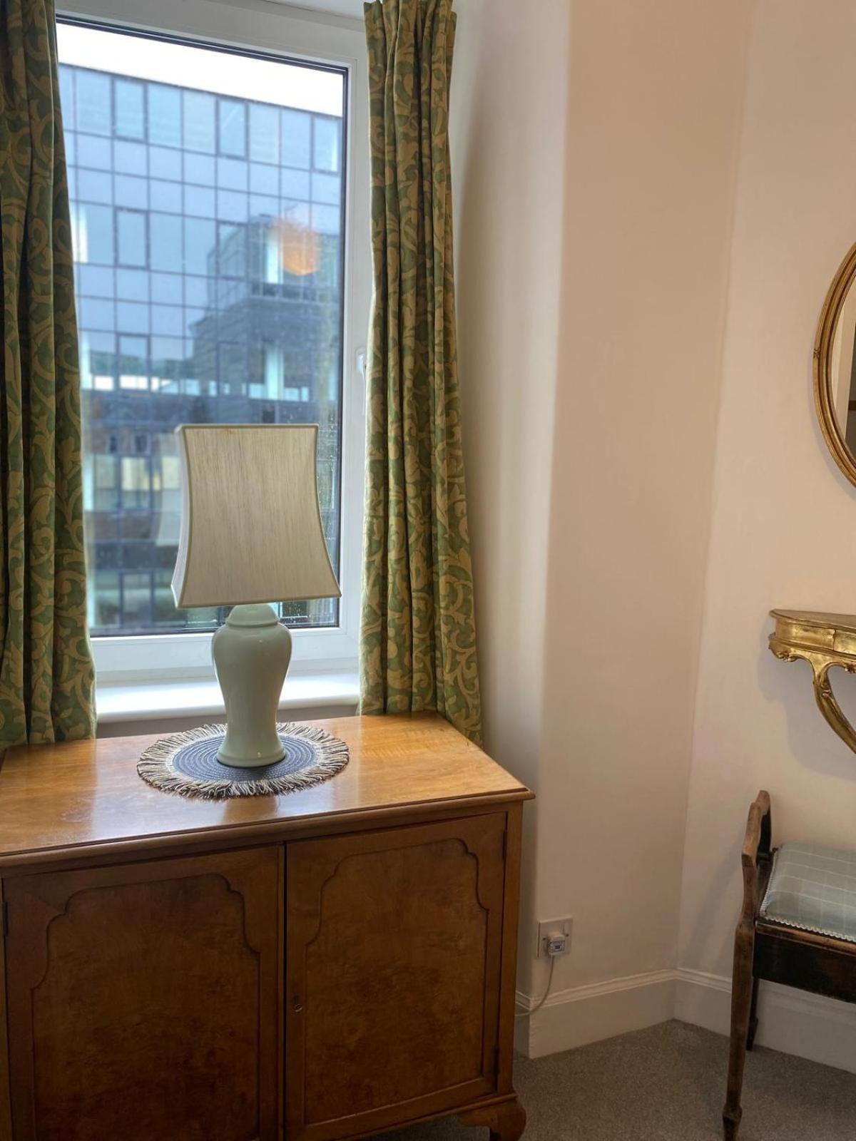 Apartment 1 Bed Flat Near Castle *