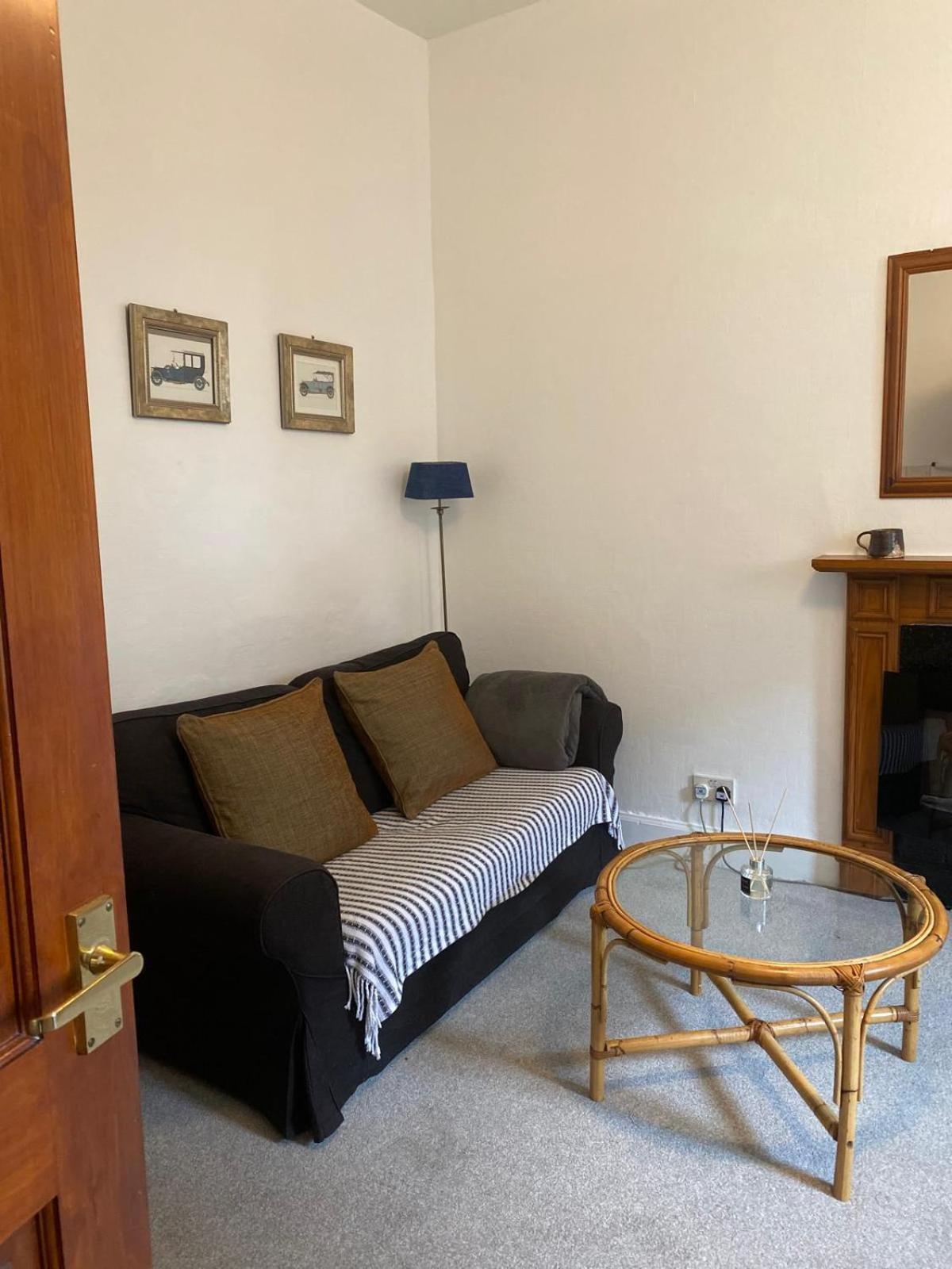 1 Bed Flat Near Castle