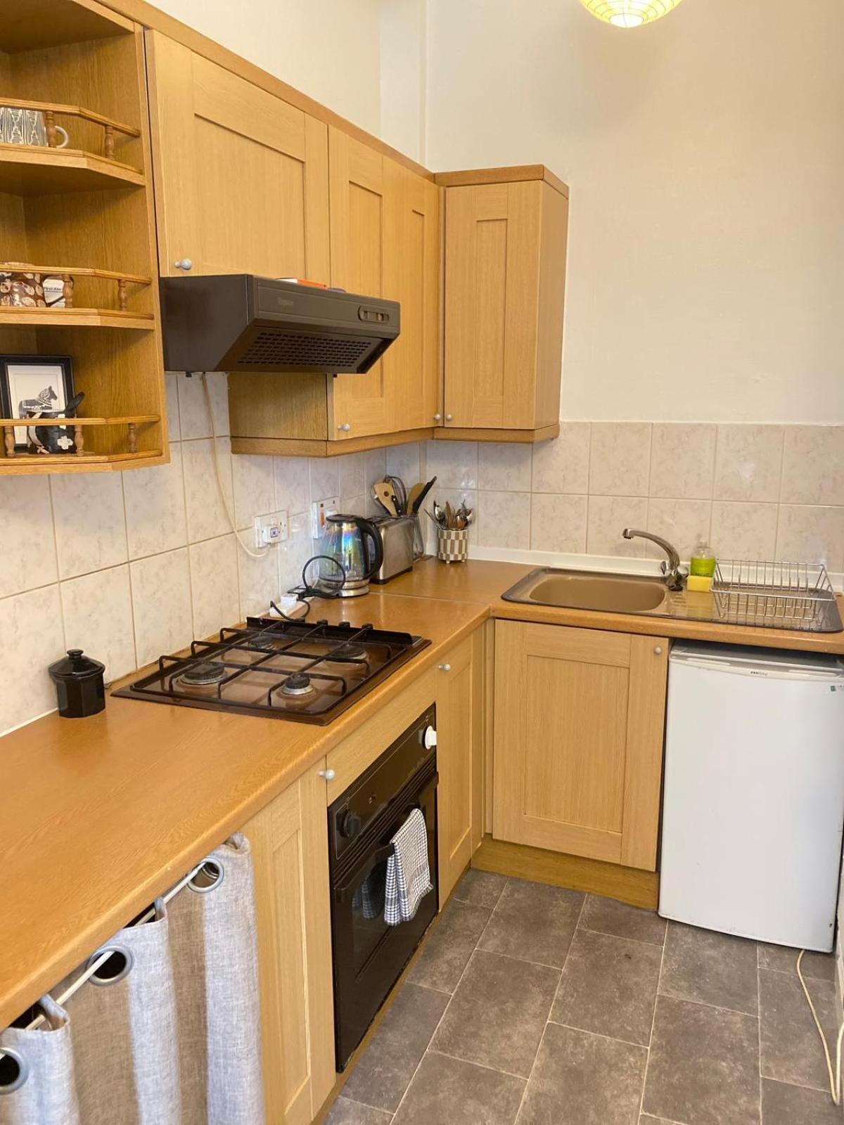 Apartment 1 Bed Flat Near Castle Edinburgh